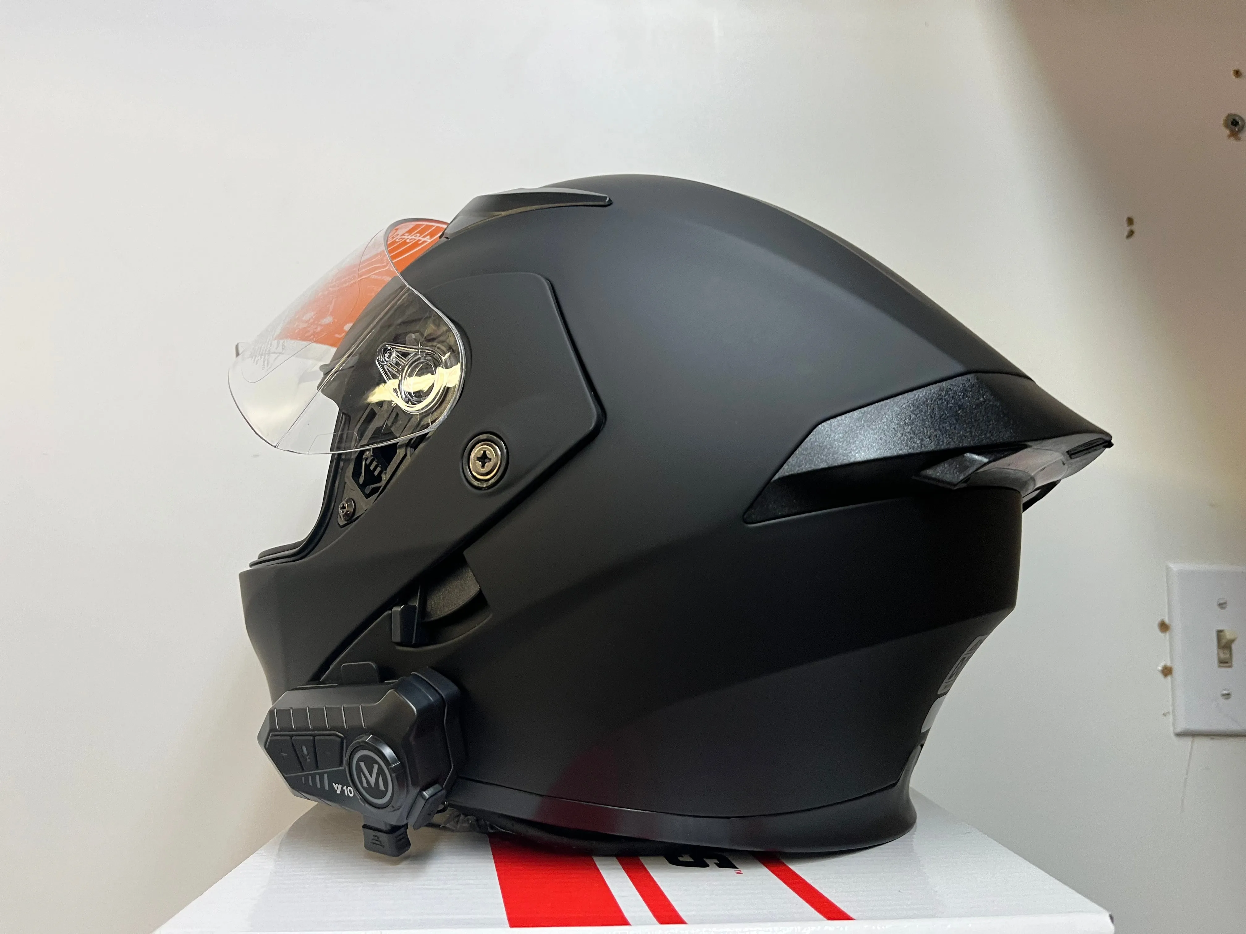 BFR Black Modular Helmet with Light   Bluetooth