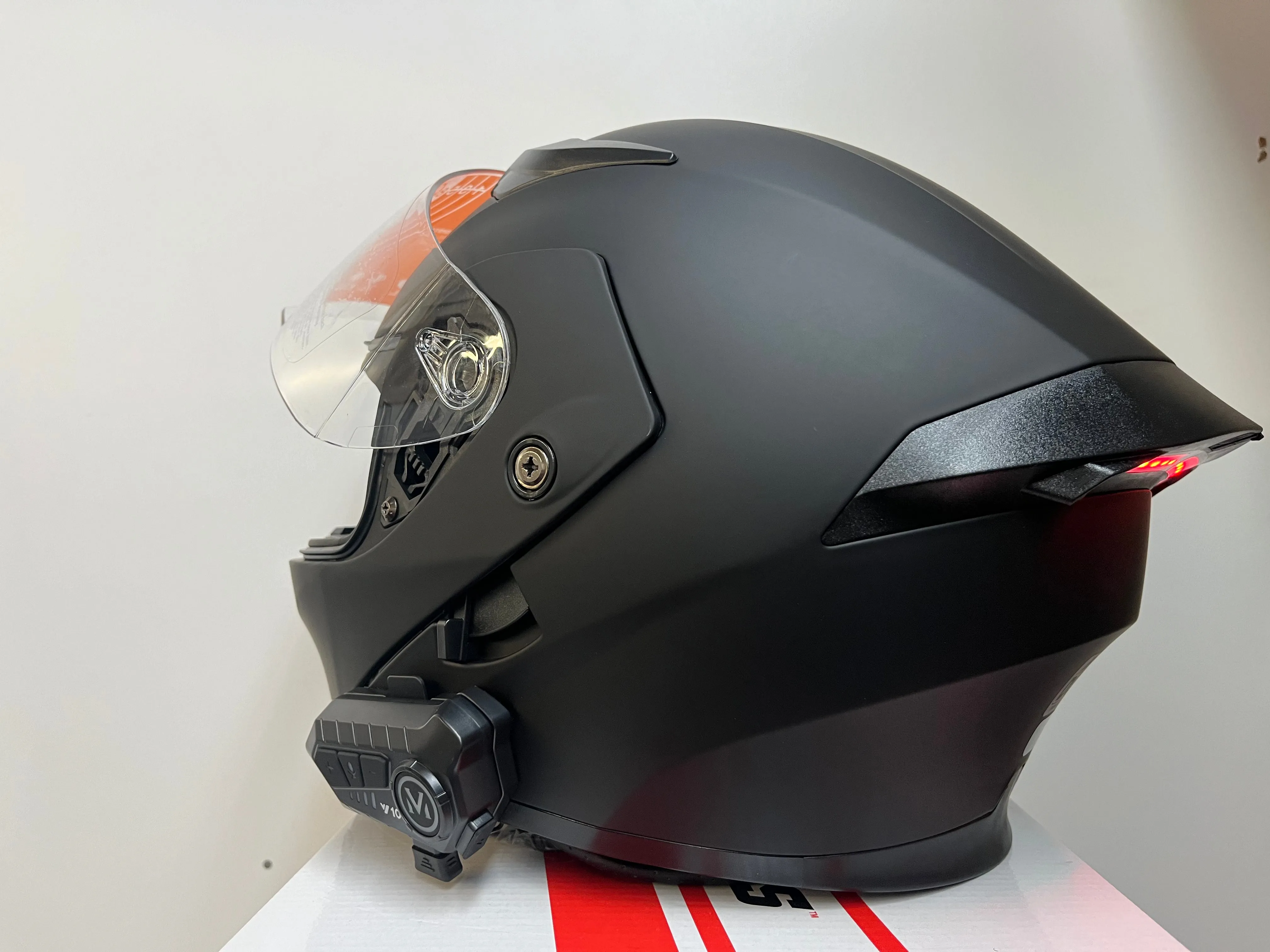 BFR Black Modular Helmet with Light   Bluetooth