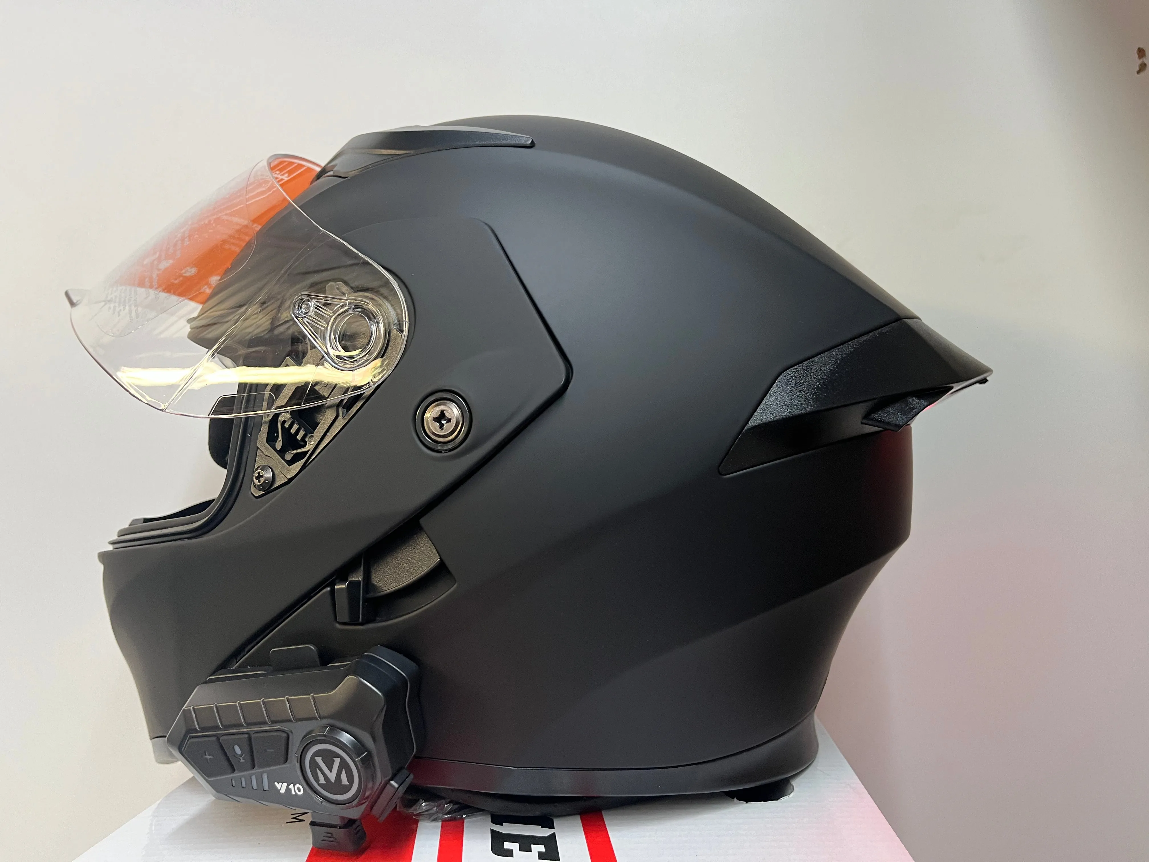 BFR Black Modular Helmet with Light   Bluetooth