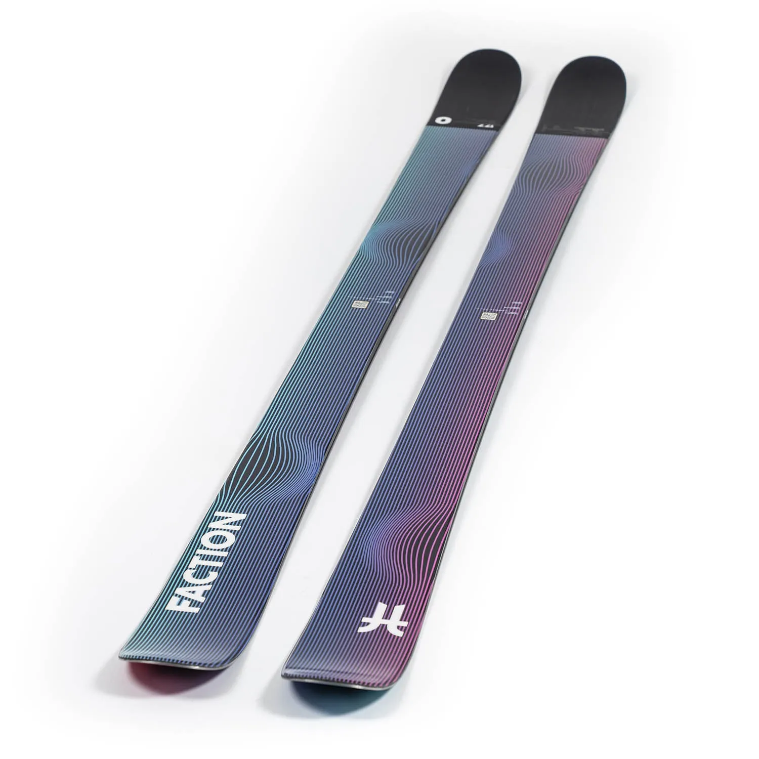 Studio 0 Skis 2025